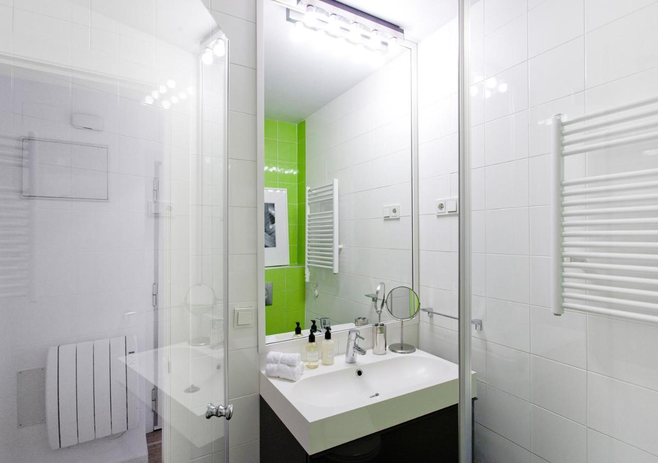 Gran Via Apartment Madrid Bagian luar foto