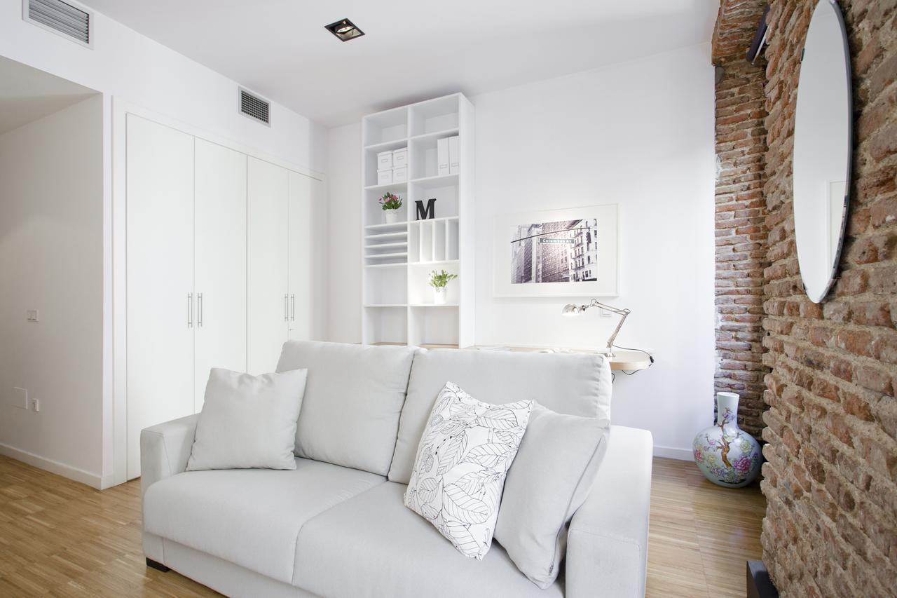 Gran Via Apartment Madrid Bagian luar foto